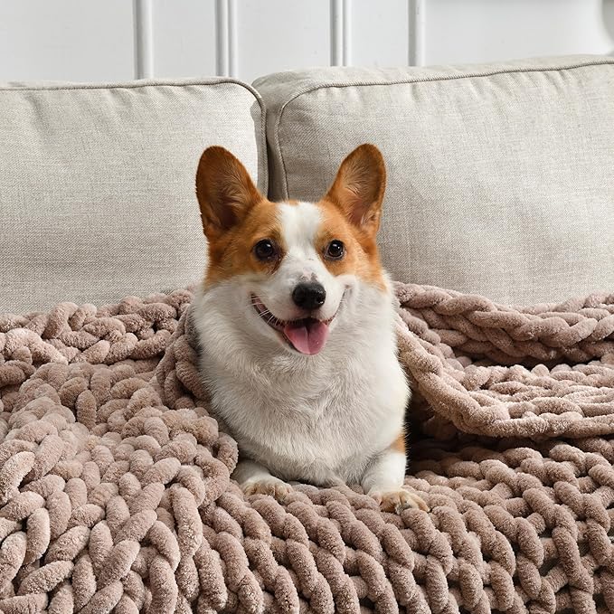 Soft Chunky Knit Blanket, 50X60 in Handmade Thick Chenille Yarn Throw Without Shedding & Raveling, Aesthetic & Cozy Home Decor with Couch Sofa Bed, Gift Pack, Choffee Brown