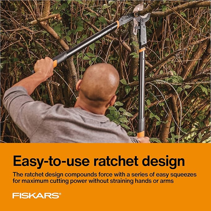 Fiskars Ratchet Drive Anvil Lopper 32 Inch Heavy Duty Tree Trimmer, 2 inch Cut Capacity, Riveted Handles for Easy Squeeze Cutting Power