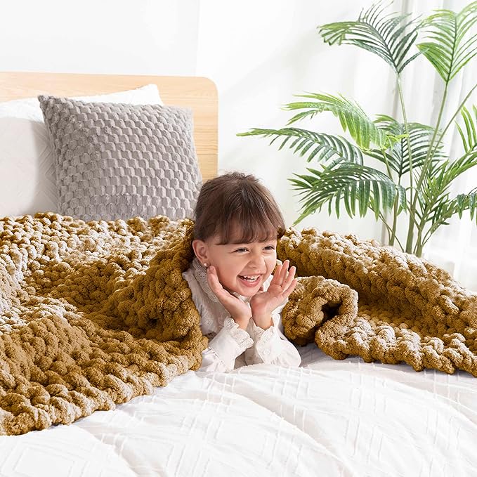 clootess Chunky Knit Blanket Knitted Throw Crochet Chenille Yarn Woven for Bed Sofa Textured Thick Cable Decor (Khaki 40x60 in)
