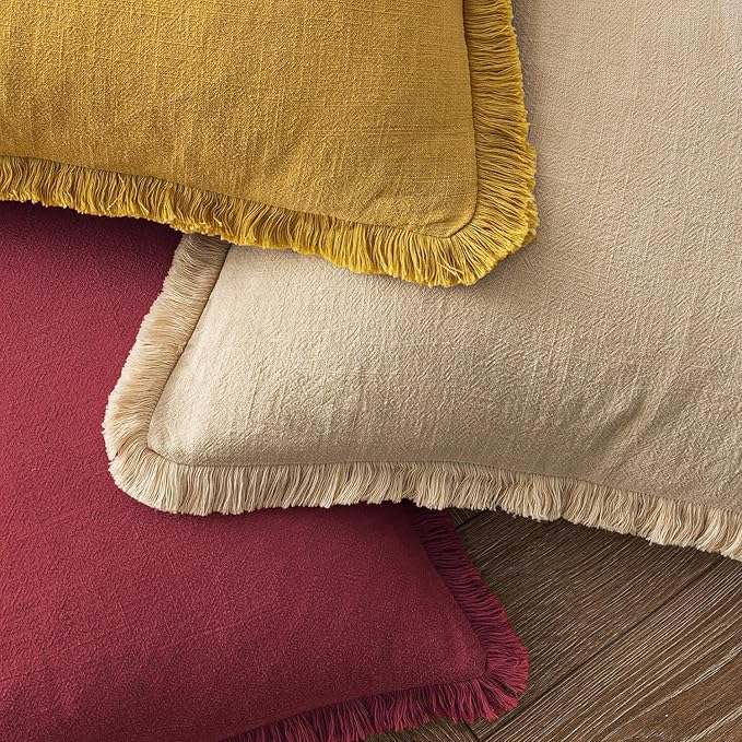 MIULEE Christmas Decorative Throw Pillow Covers Neutral Linen Fringe Throw Pillows Set of 2 Burgundy Boho Farmhouse Cushion Covers with Tassels for Couch Sofa Bed Living Room Home Decor 18x18 Inch