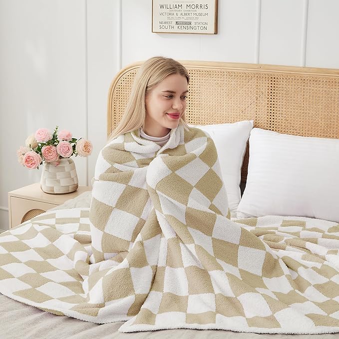 JOOJA Soft Cozy Checkerboard Beige Blanket Fluffy Knit Throw Blanket for Couch Plaid Checkered Beige 60x80 in