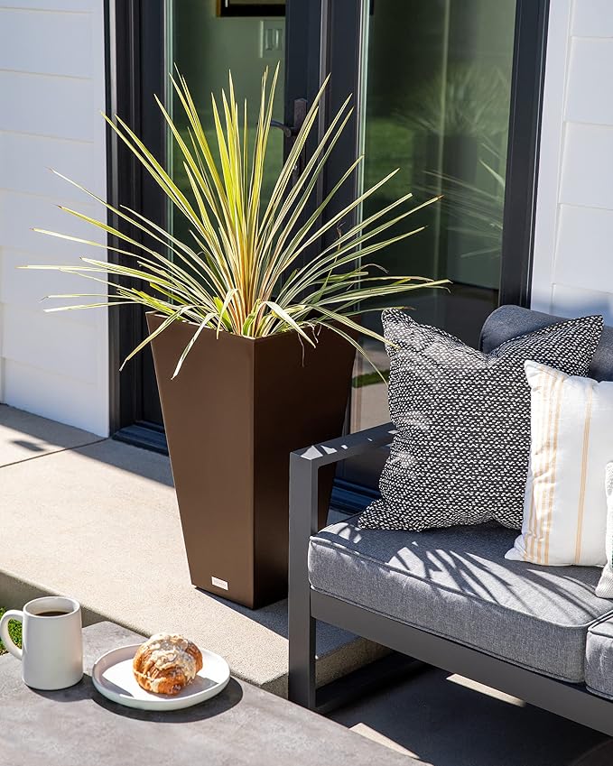 Veradek V-Resin Indoor/Outdoor Taper Planter (30 inch, Espresso)