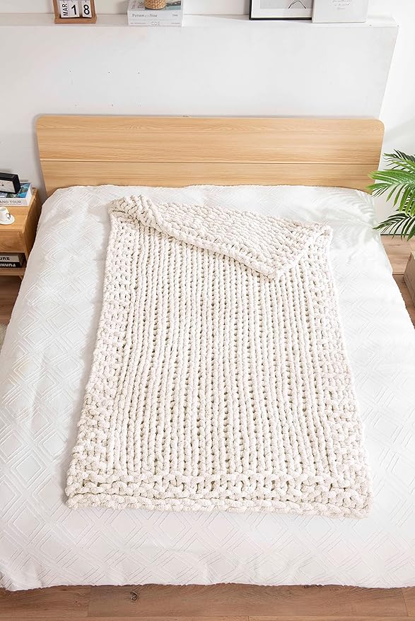 clootess Chunky Knit Blanket Knitted Throw Crochet Chenille Yarn Woven for Bed Sofa Textured Thick Cable Decor (Beige 40x60 in)